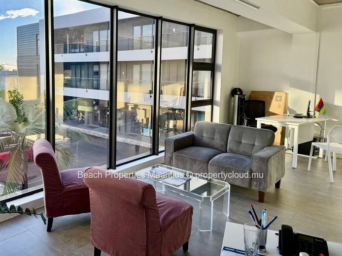 Modern Office Space for Rent – Black River / Tamarin