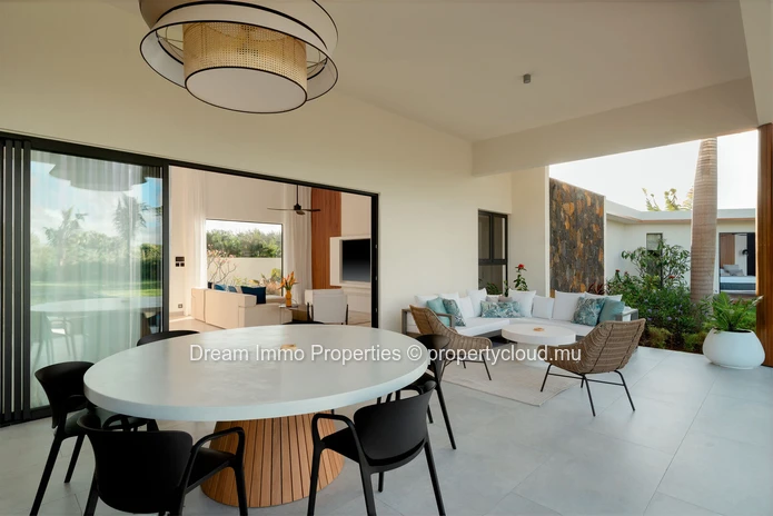 Elégante villa 3 chambres avec vue golf & montagne à Anahita – Ile Maurice