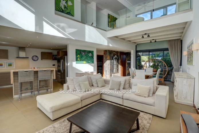 A rare property, both elegant and private, fully dedicated to an exceptional lifestyle