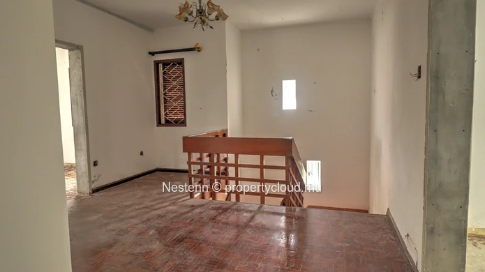 Traditional single-storey villa with 4 bedrooms
