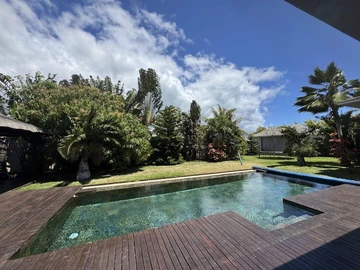 5 Bedroom Villa