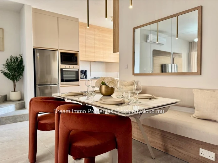 Sea view penthouse for rent with rooftop & private pool in Flic en Flac - Mauritius