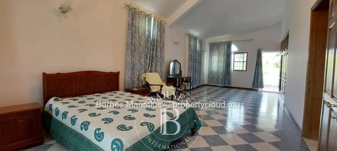 POINTE AUX CANONNIERS - Spacious family home - 4 bedrooms