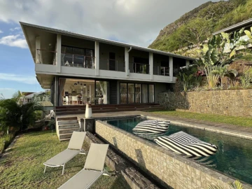 5 Bedroom Villa