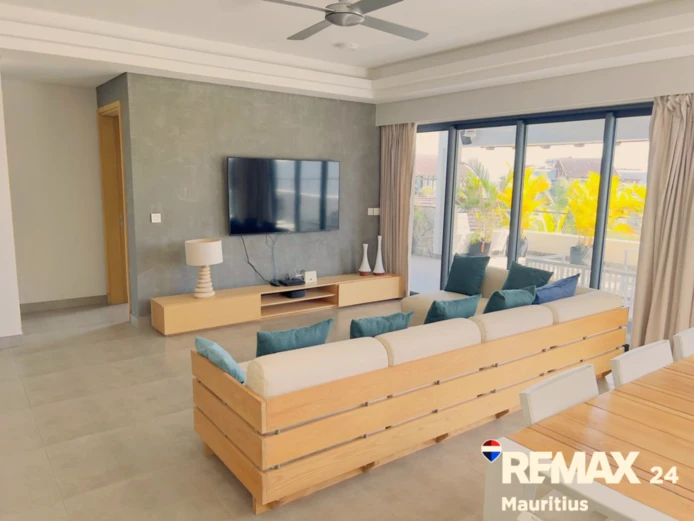 3 Bedrooms Penthouse | Private Jacuzzi | Shared Pool | Fully Furnished