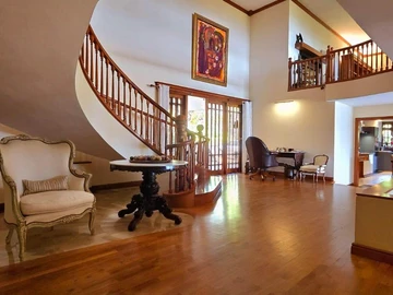 4 Bedroom Villa