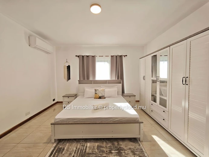 For Rent – 4-Bedroom Villa – Vale – North 