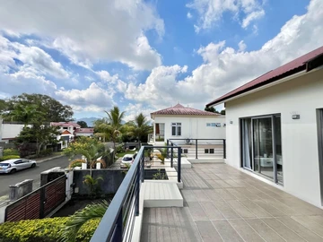 3 Bedroom Townhouse, Duplex