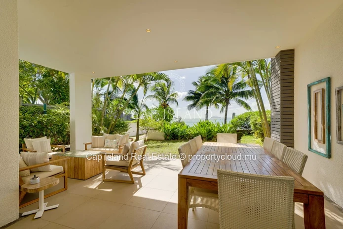 Cap Malheureux - Apartment with lagoon view, 30 meters from its private beach