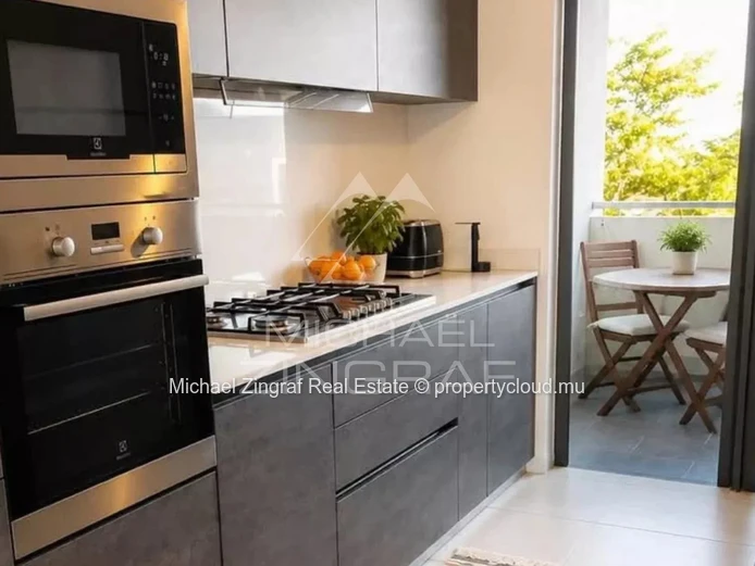 3-Bedroom Apartment with Stunning Rooftop Terrace - Flic en Flac