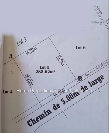 Terrain résidentiel de 6,6 perches à vendre – Midlands