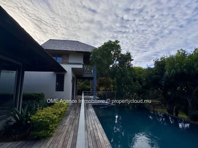 Luxury 4-Bedroom Villa – Grand Gaube