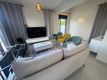4 Bedroom Villa