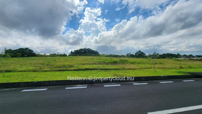 Superbe Terrain de 75 Perches/3155m2 avec Vue Golf domaine sécurisé – Bois Chéri Avalon Golf Estate, Bois Chéri