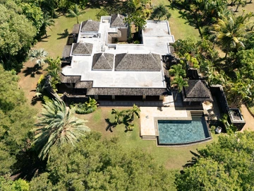 5 Bedroom Villa