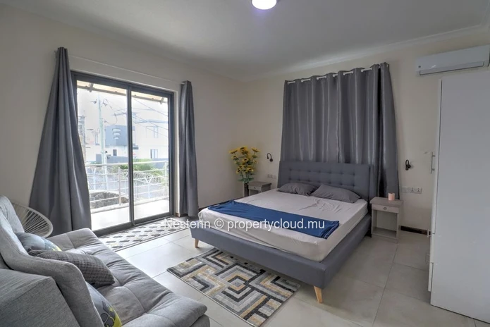 2-bedroom apartment in Mont Choisy, near the beach