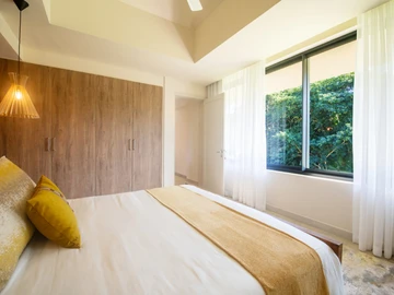 Expertly interior designed, a fabulous fully furnished modern villa ready to move.