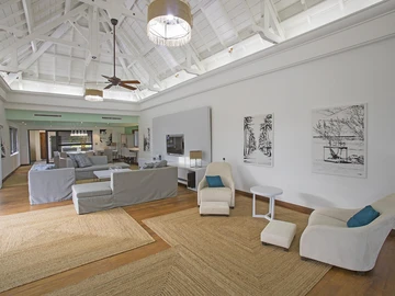 5 Bedroom Villa