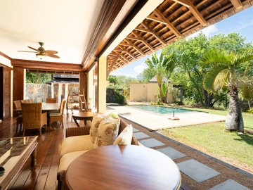 5 Bedroom Villa