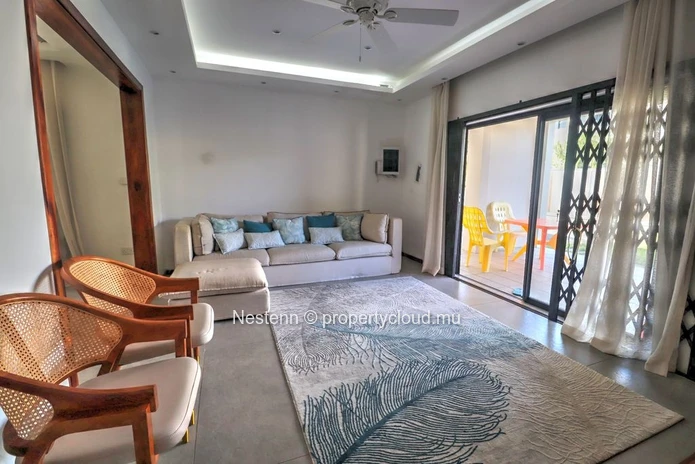 Viila avec 4 chambres, un espace bureau et une cuisine entièrement équipée