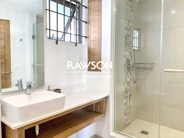 4 Bedroom Townhouse, Duplex