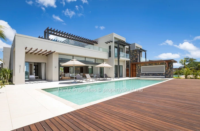 A Perfect Blend of Elegance, Comfort & Resort Living... high-class design and facilities
