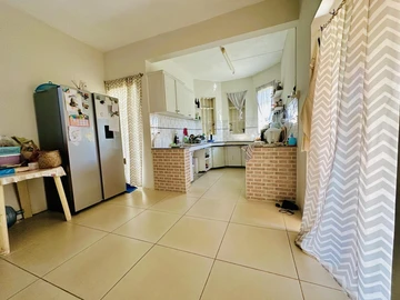 Maison de 4 Chambres