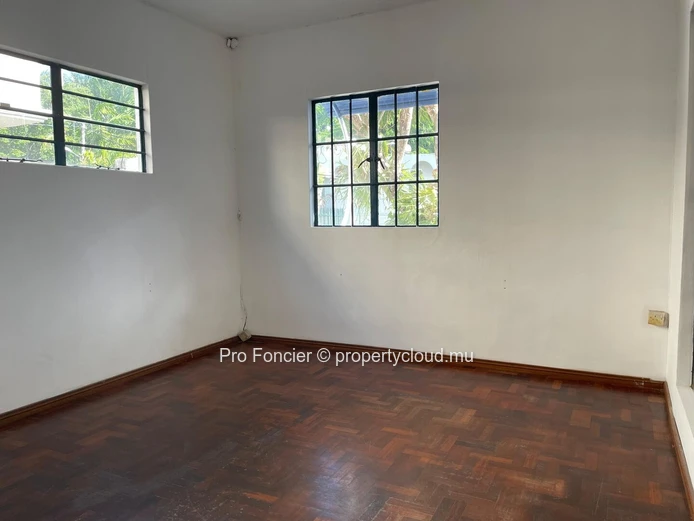 Office for rent in Phoenix - Strategic Location