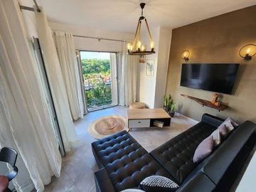 2 Bedroom Townhouse, Duplex