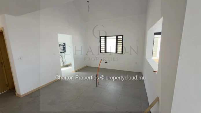 Signature villa with panoramic sea view on the heights of the Palmyre estate