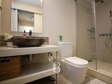 4 Bedroom Apartment