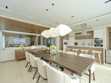 4 Bedroom Villa