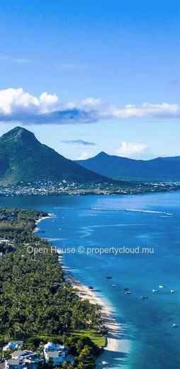 Apartment with a magical sea view. 3 bedrooms, Swimming pool. Accessible to foreigners.