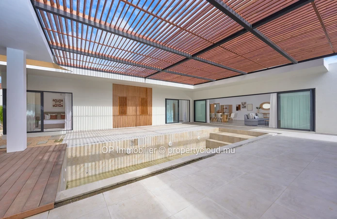Maison 4 chambres avec piscine à vendre à Grand Baie