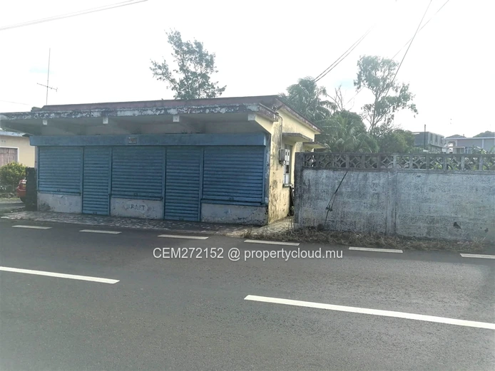 Terrain commercial à vendre – 10.90 Perche(s), Surinam, Sud