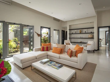 5 Bedroom Villa