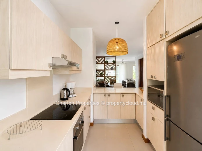 Three-bedroom Triplex in the heart of Péreybère, blending tropical elegance and Mauritian way of life