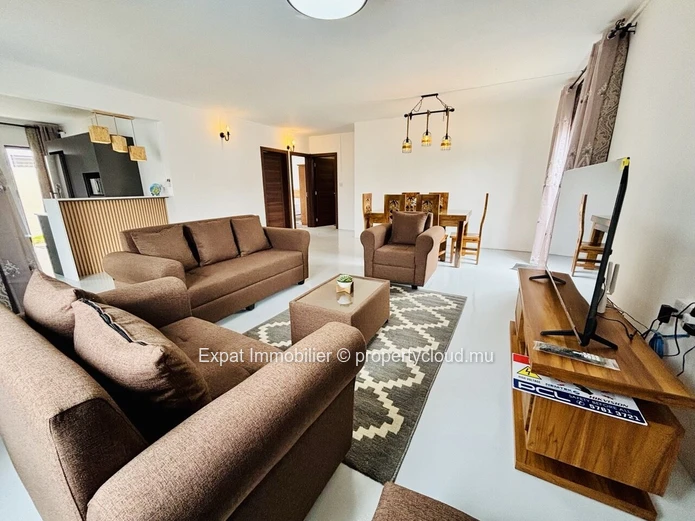 Pereybere – Quiet 3-Bedroom Villa With Cascade Swimming Pool