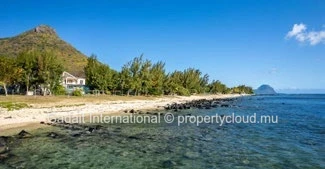 A vendre appartement élégant pied dans l'eau, un cadre de vie incomparable au Cœur de la côte ouest de île Maurice