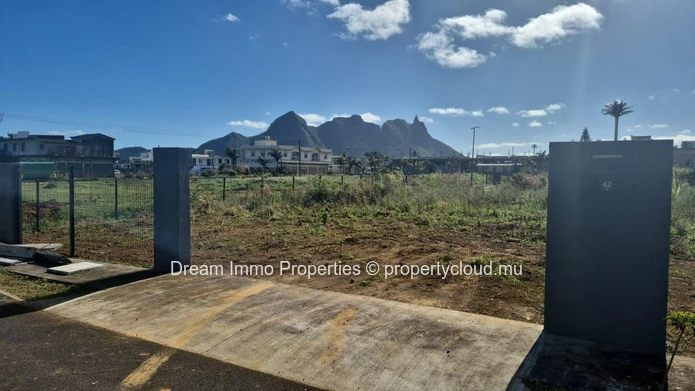 Grand Terrain Pour Villa Ou Projet Immobilier Dans Smart City L'avenir - Ile Maurice