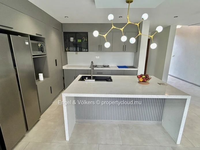 Brand-New 4-Bedroom House for Rent – Albion