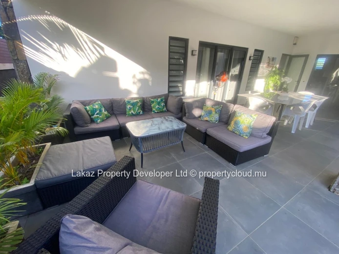 Furnished 4-Bedroom House with Swimming Pool in Pointe aux Canonniers