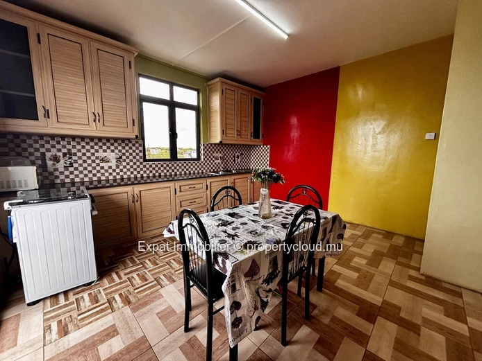 Spacious Studio With Large Private Terrace For Rent – Mont Choisy
