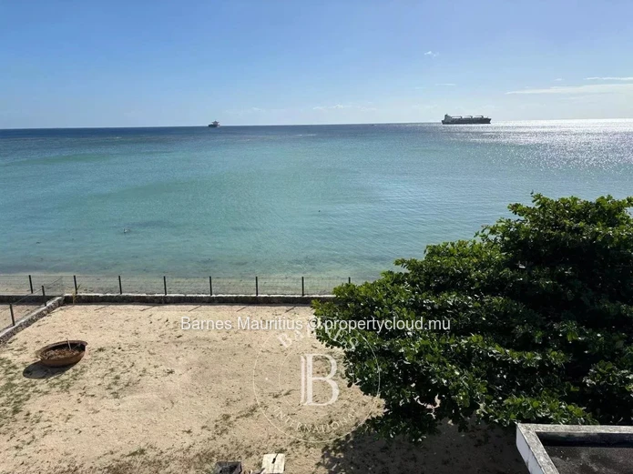 BAIE DU TOMBEAU - Maison pied dans l'eau - 3 chambres