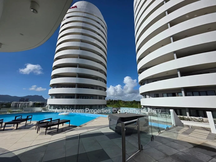 For Sale – Sky Garden Trianon – 132 m², 3-Bedroom Apartment with Pool and Rooftop Access