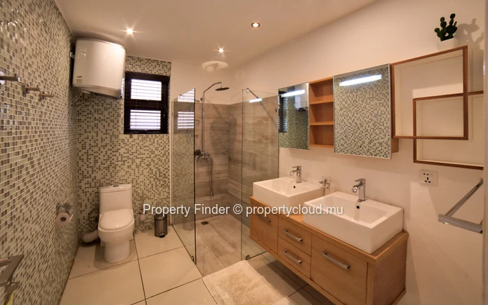 Penthouse De 4 Chambres À Vendre – Ouest De L'île Maurice