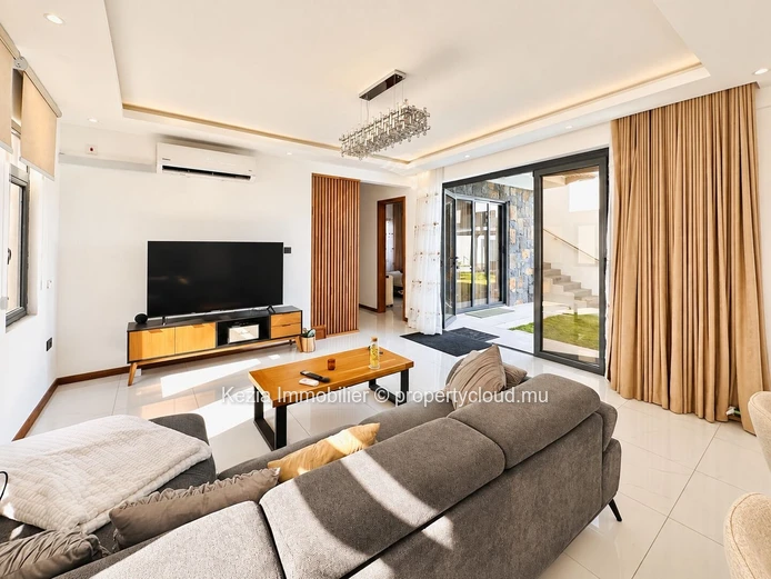 Modern Villa With Garage