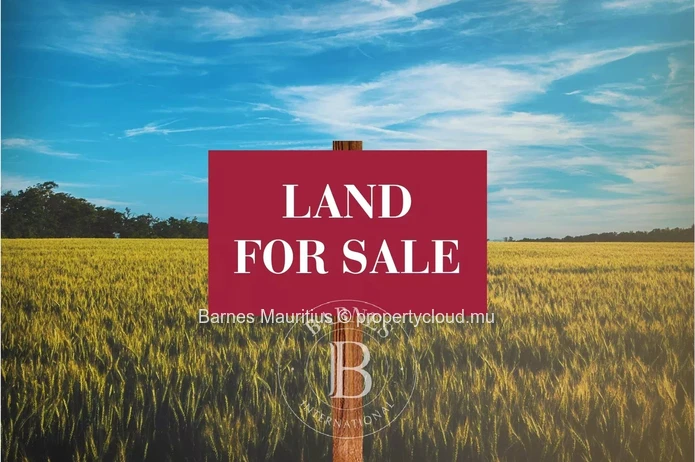BOIS CHÉRI - Residential land on a golf estate - 2,040 m²