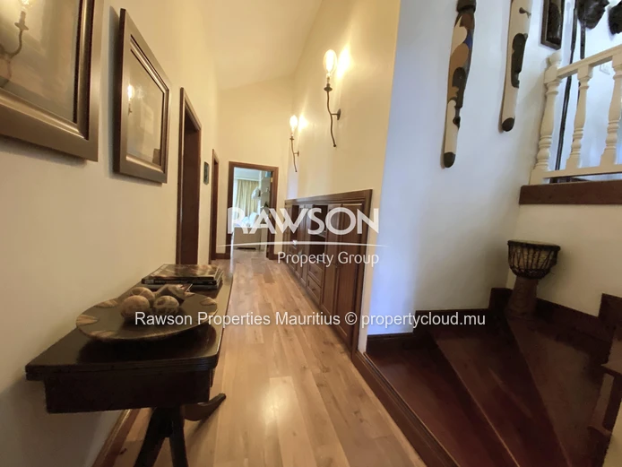 Emerald Haven : Villa De 4 Chambres Sur 2000M2 De Splendeur De La Nature