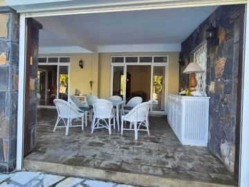5 Bedroom Villa